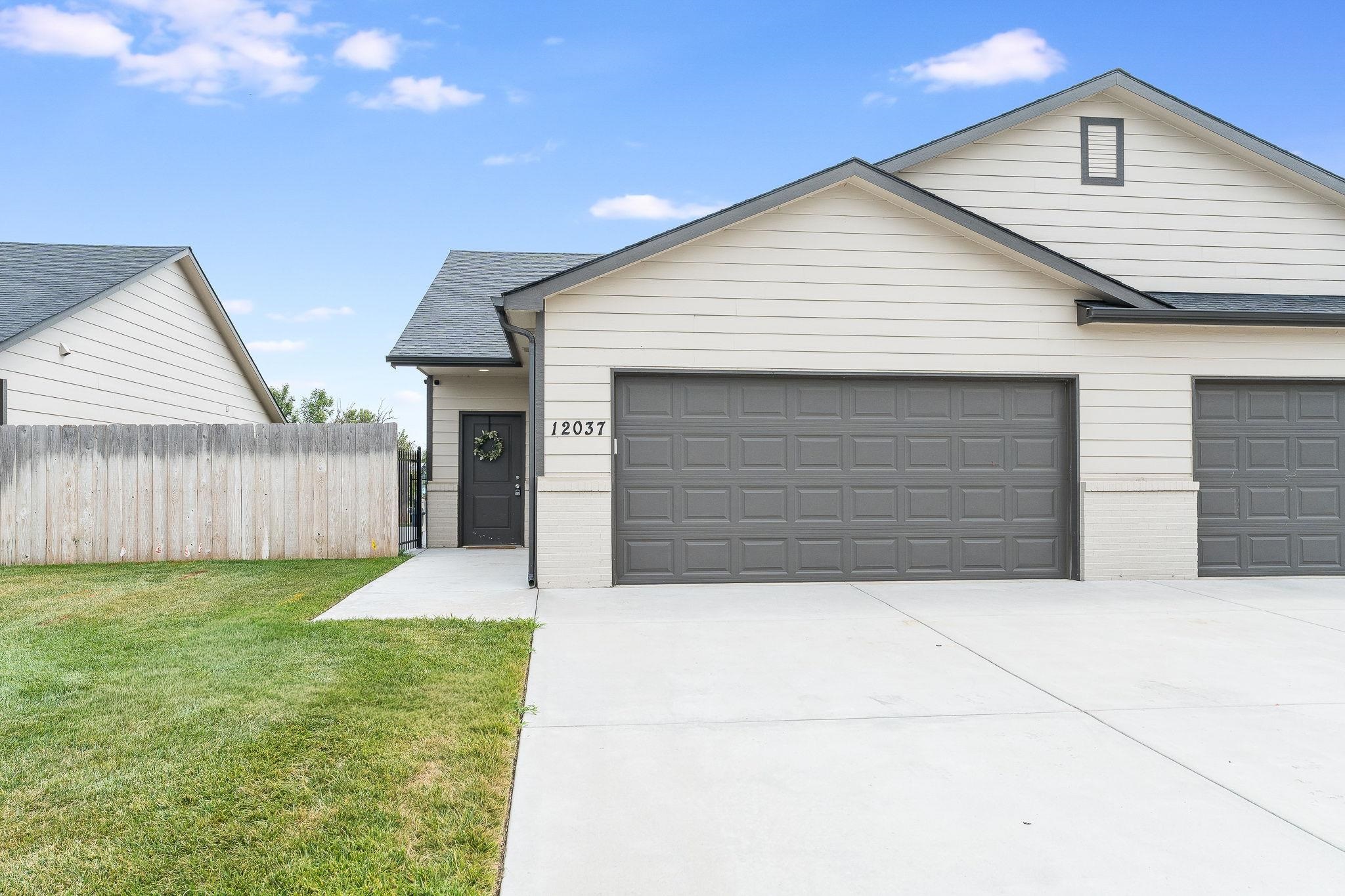 12037 W Shadow Lakes Property Photo 1