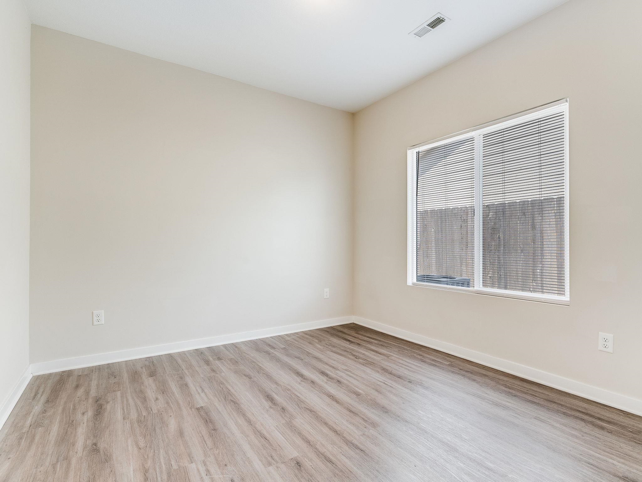 12037 W Shadow Lakes Property Photo 24