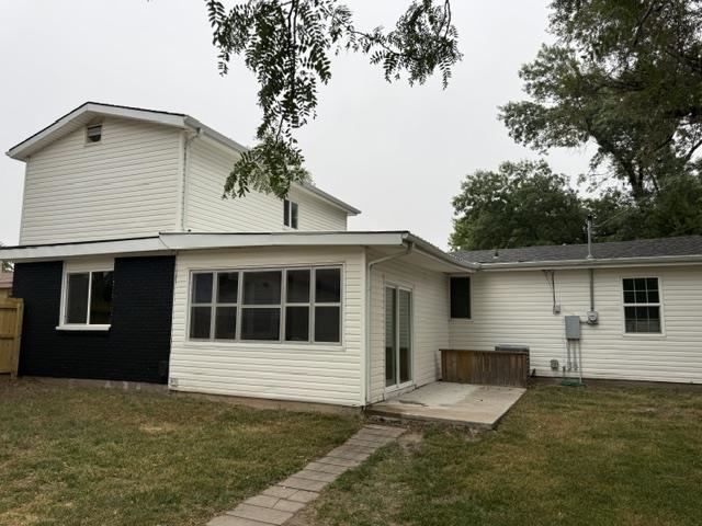 545 S Queen Property Photo 30