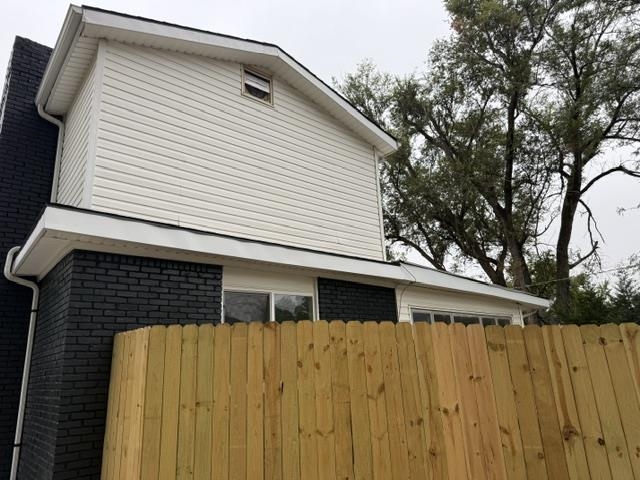 545 S Queen Property Photo 31