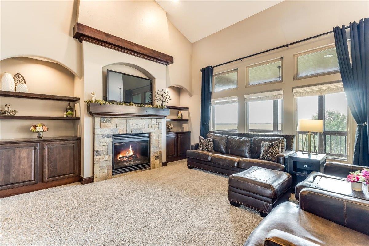 2200 Chestnut Property Photo 6