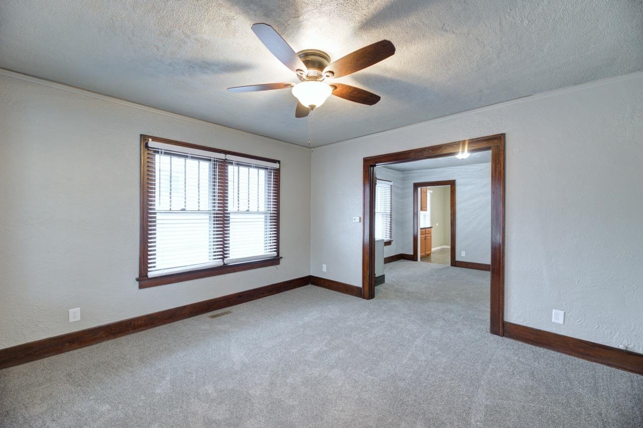 411 W Chestnut Ave. Property Photo 4