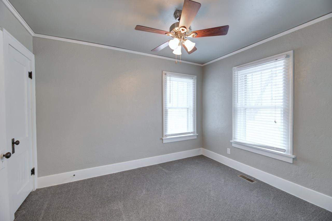 411 W Chestnut Ave. Property Photo 16