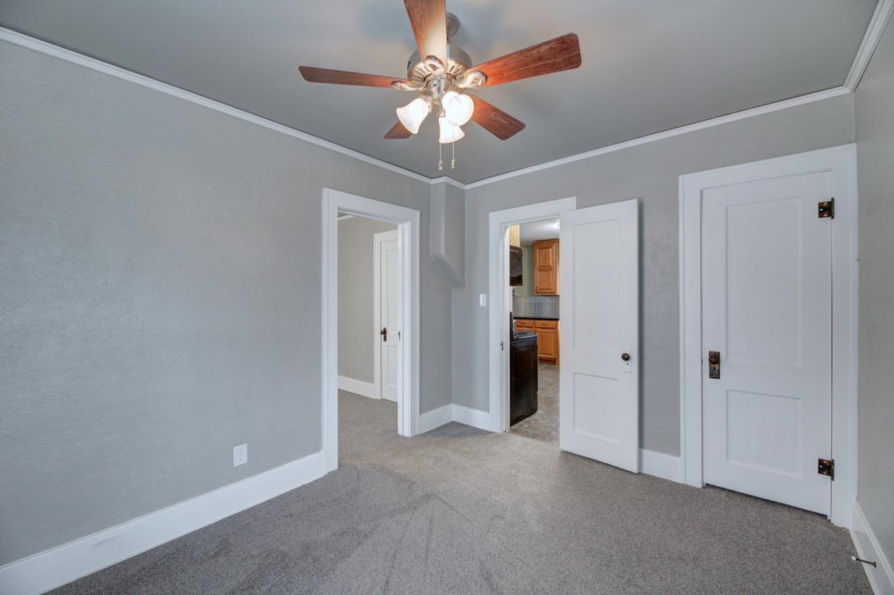 411 W Chestnut Ave. Property Photo 17