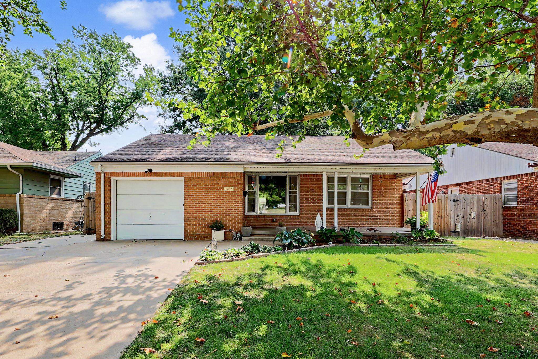 1032 S Fabrique Property Photo 1
