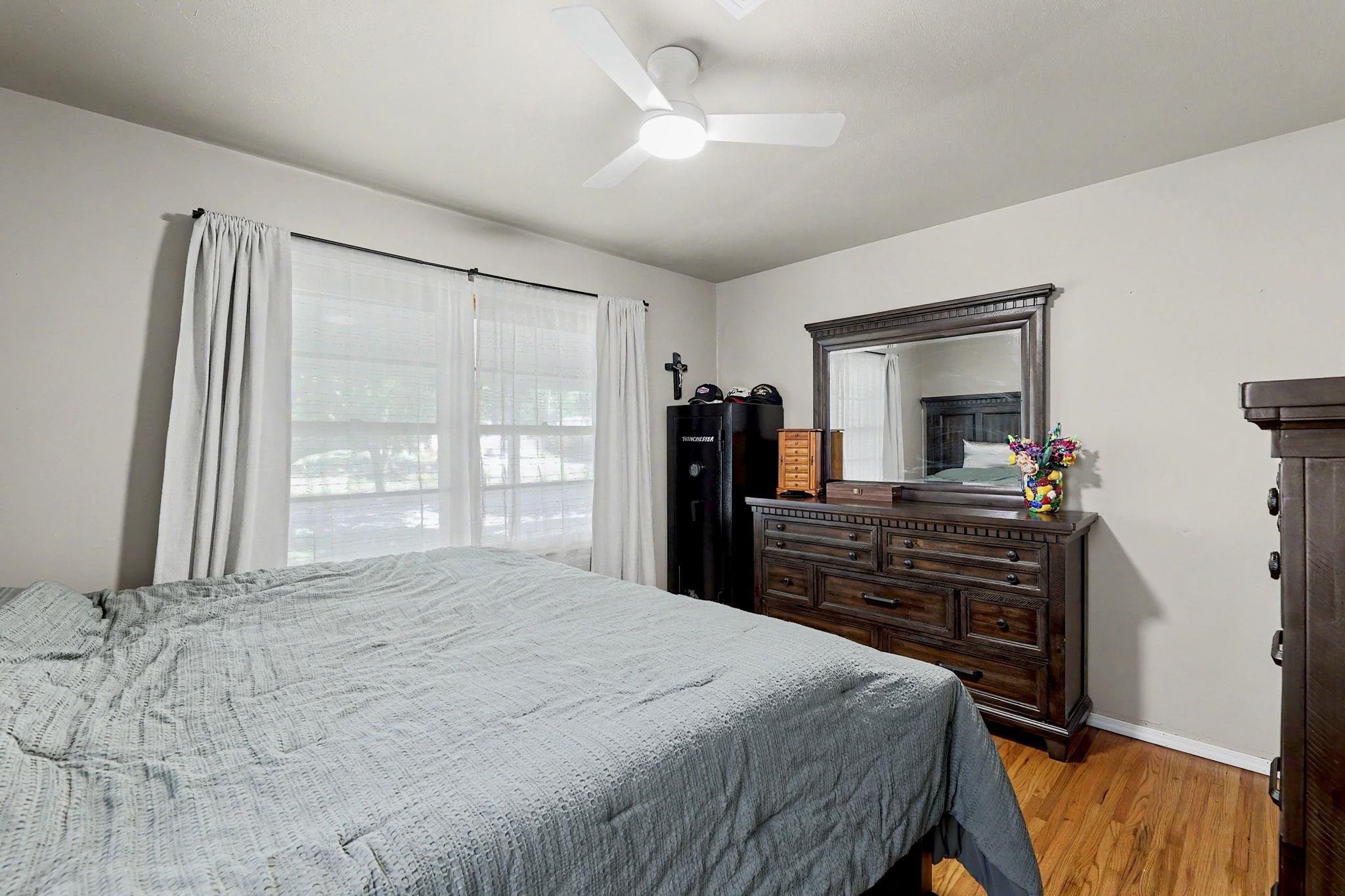1032 S Fabrique Property Photo 12