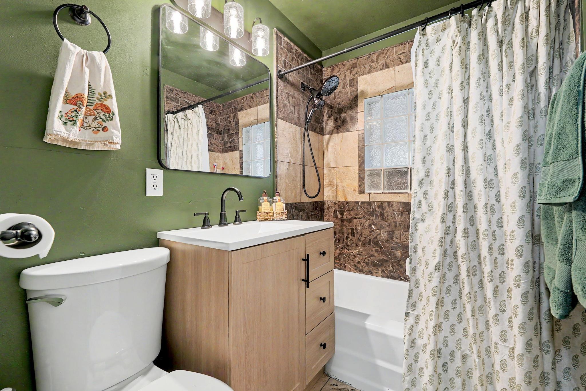 1032 S Fabrique Property Photo 16