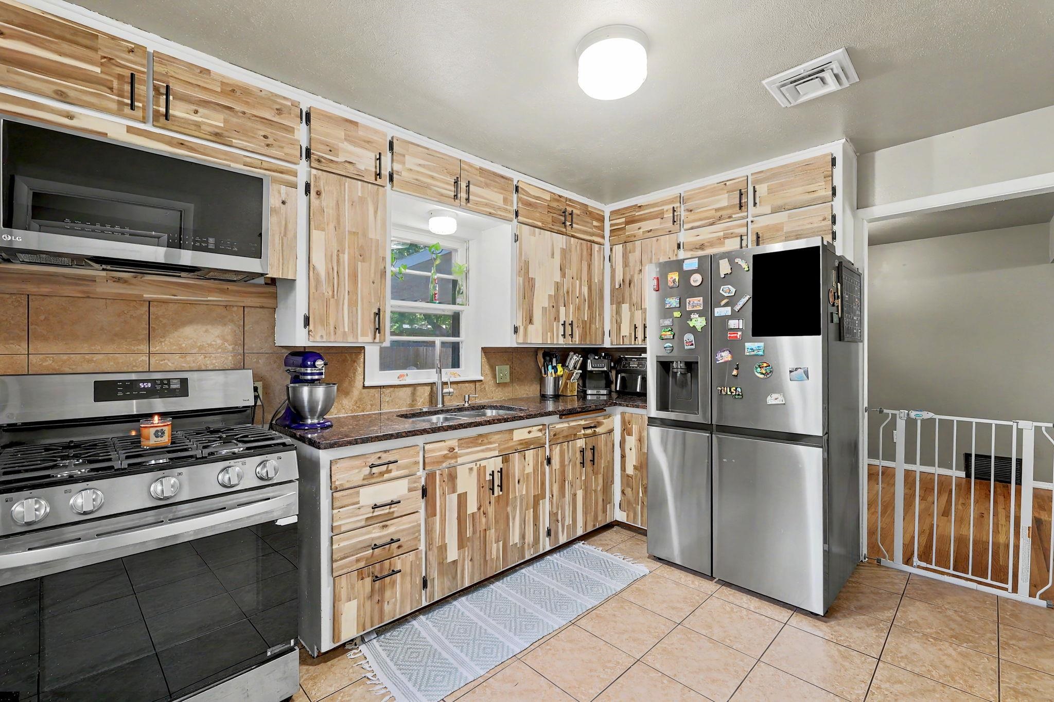 1032 S Fabrique Property Photo 18