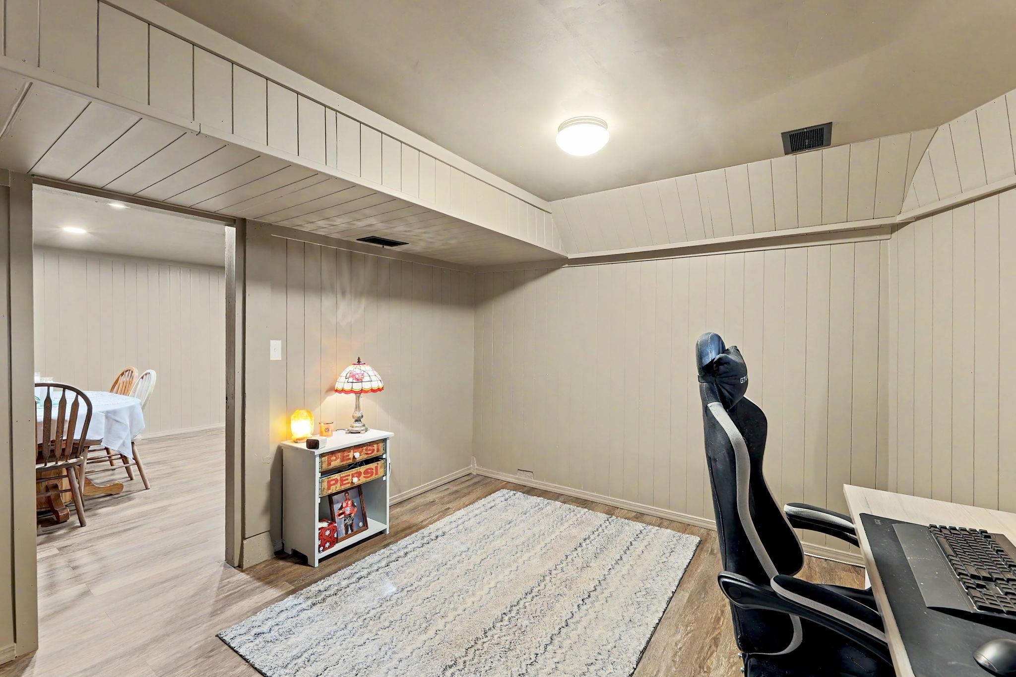 1032 S Fabrique Property Photo 28