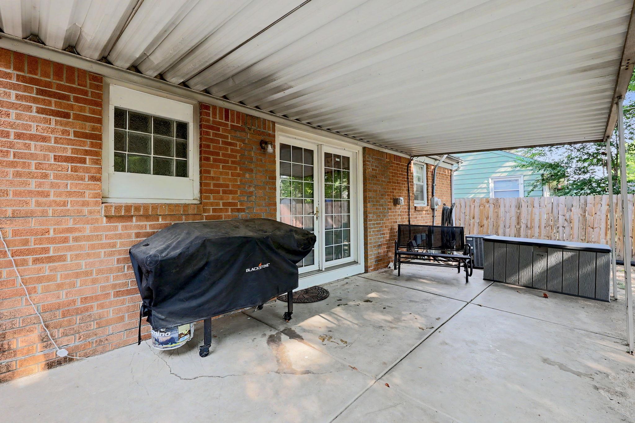 1032 S Fabrique Property Photo 35