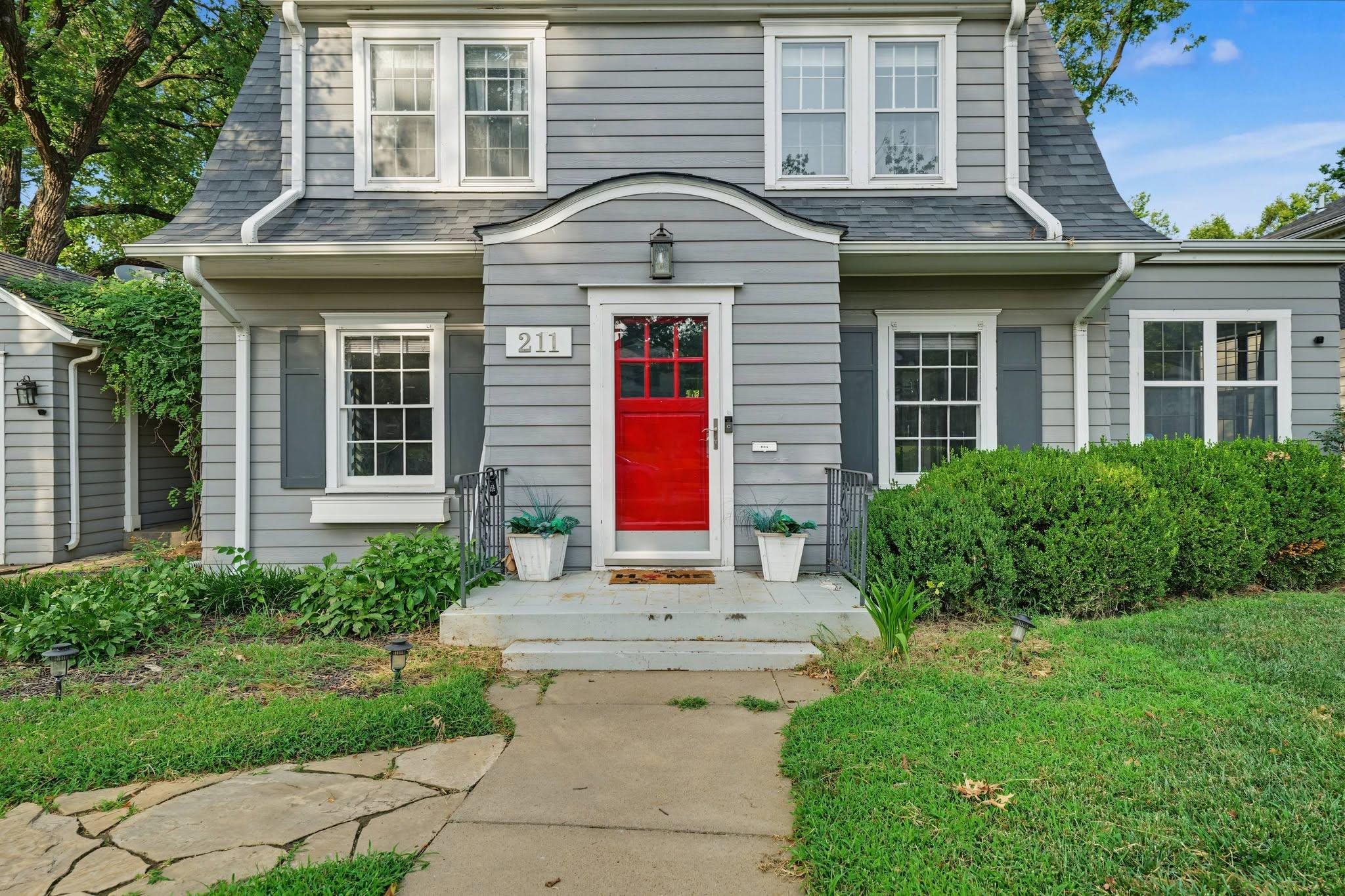 211 Greenway Rd. Property Photo 2