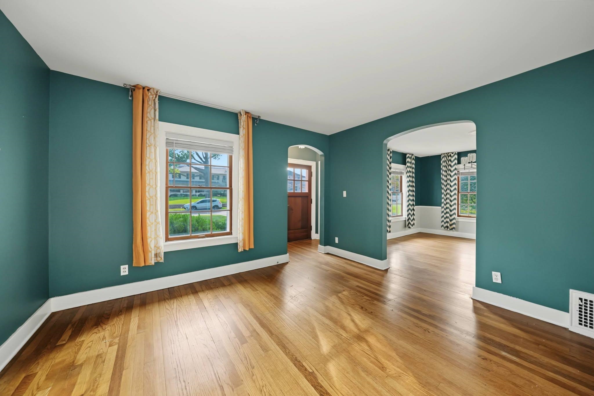 211 Greenway Rd. Property Photo 3