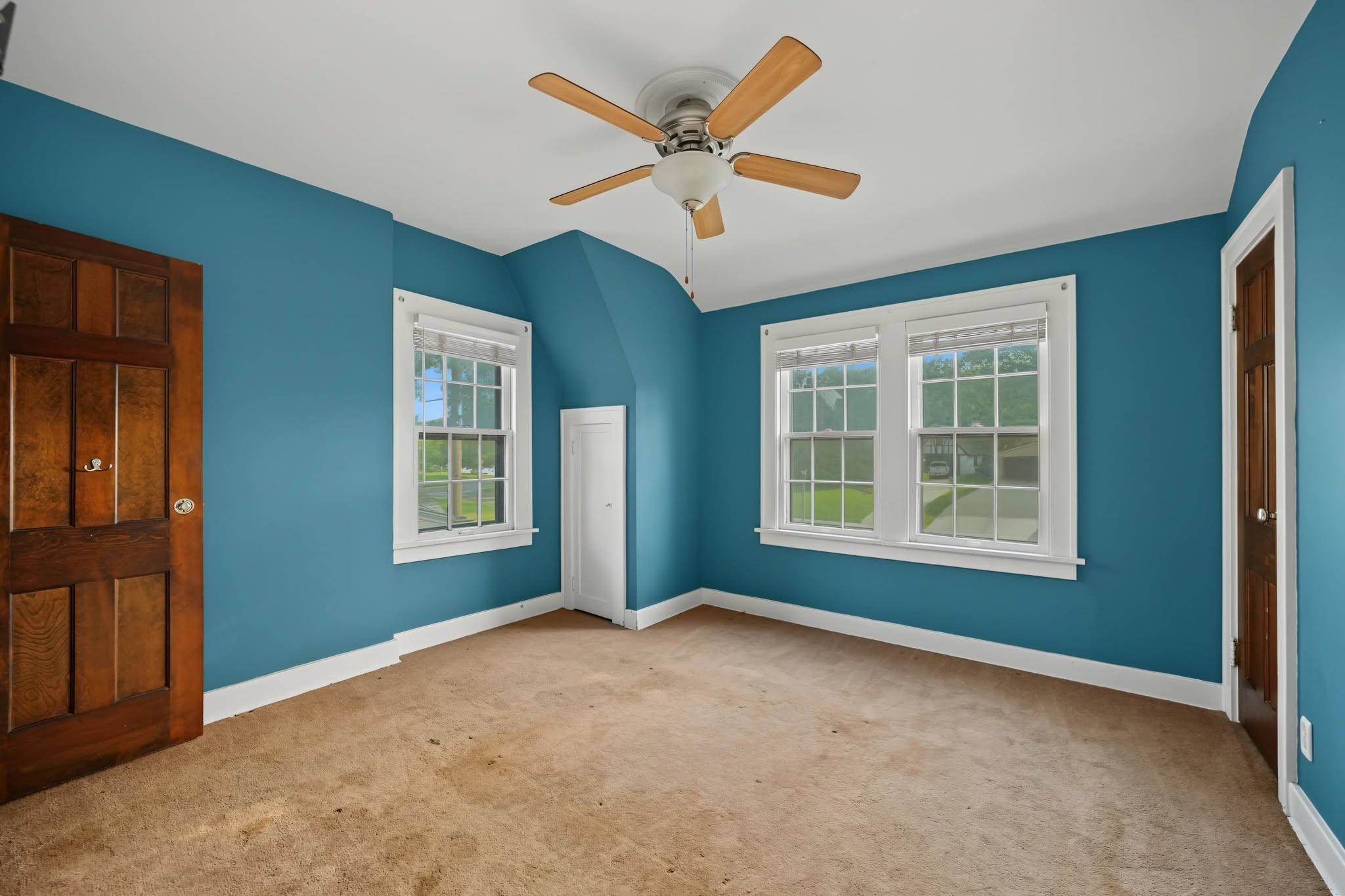 211 Greenway Rd. Property Photo 14