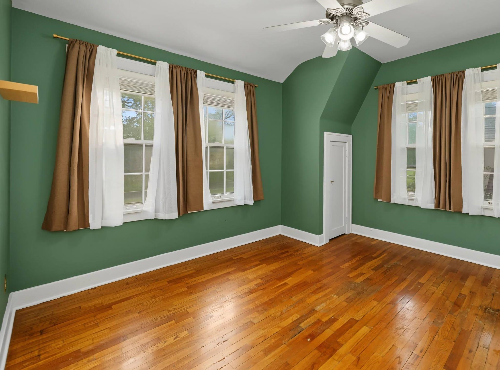 211 Greenway Rd. Property Photo 15