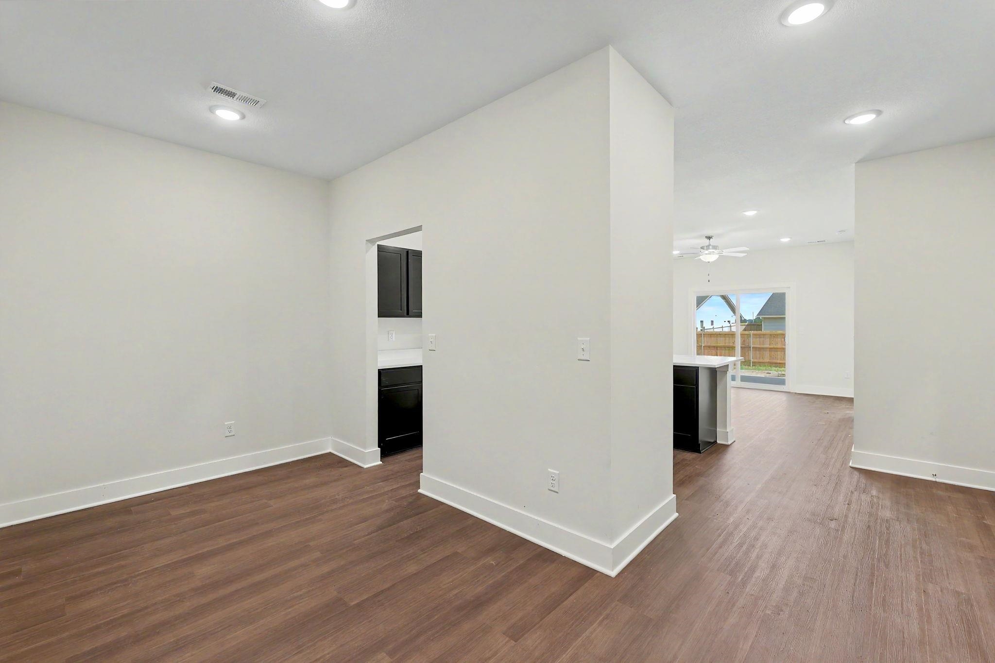 2919 S Cedar Crest Ct #100 Property Photo 10