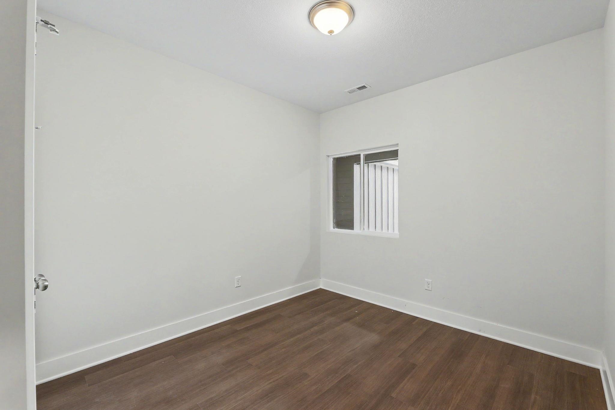 2919 S Cedar Crest Ct #100 Property Photo 19