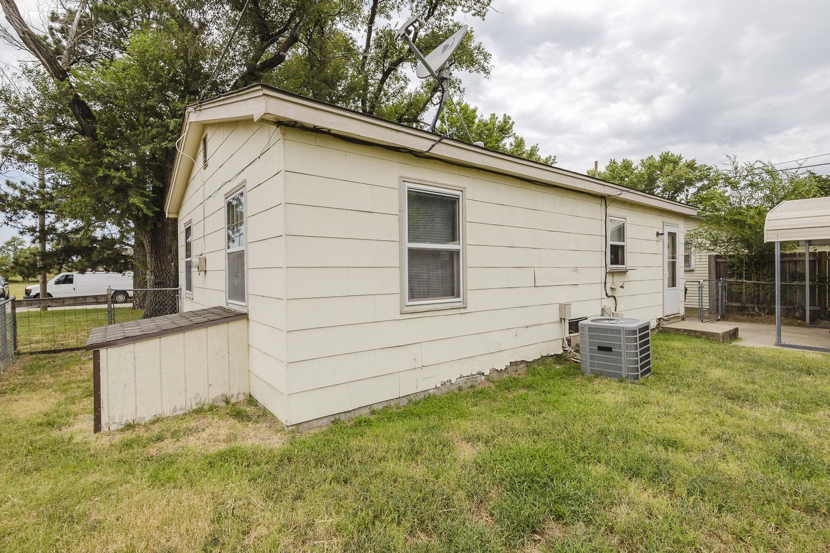 750 N Arapaho Property Photo 19