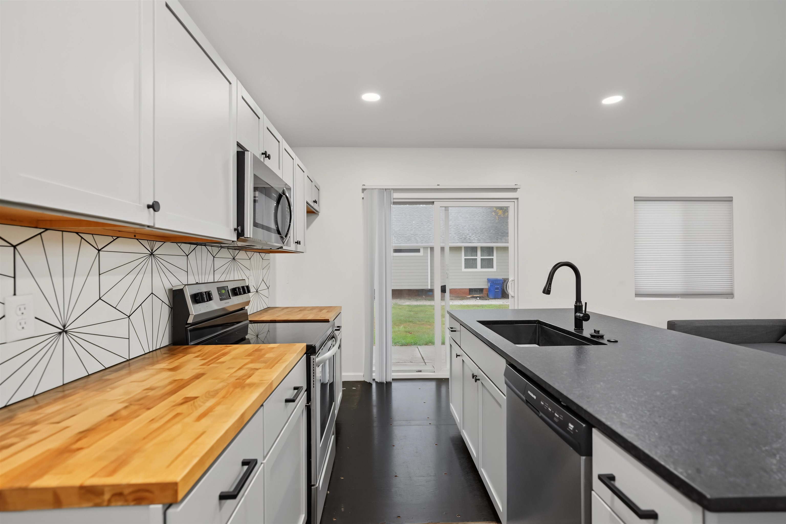 604 N Main St. Property Photo 5