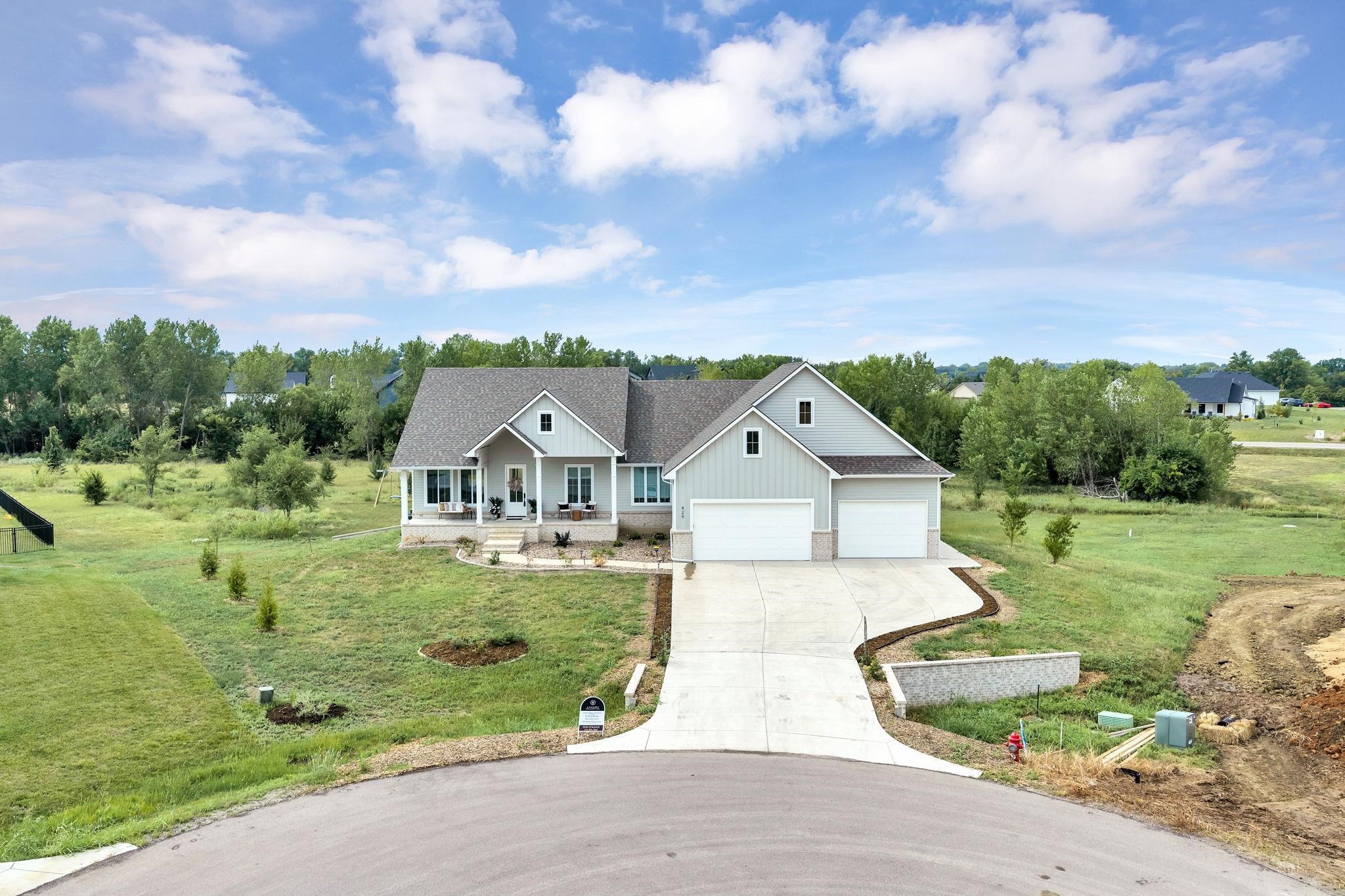 429 Cedar Point Ct Property Photo 1