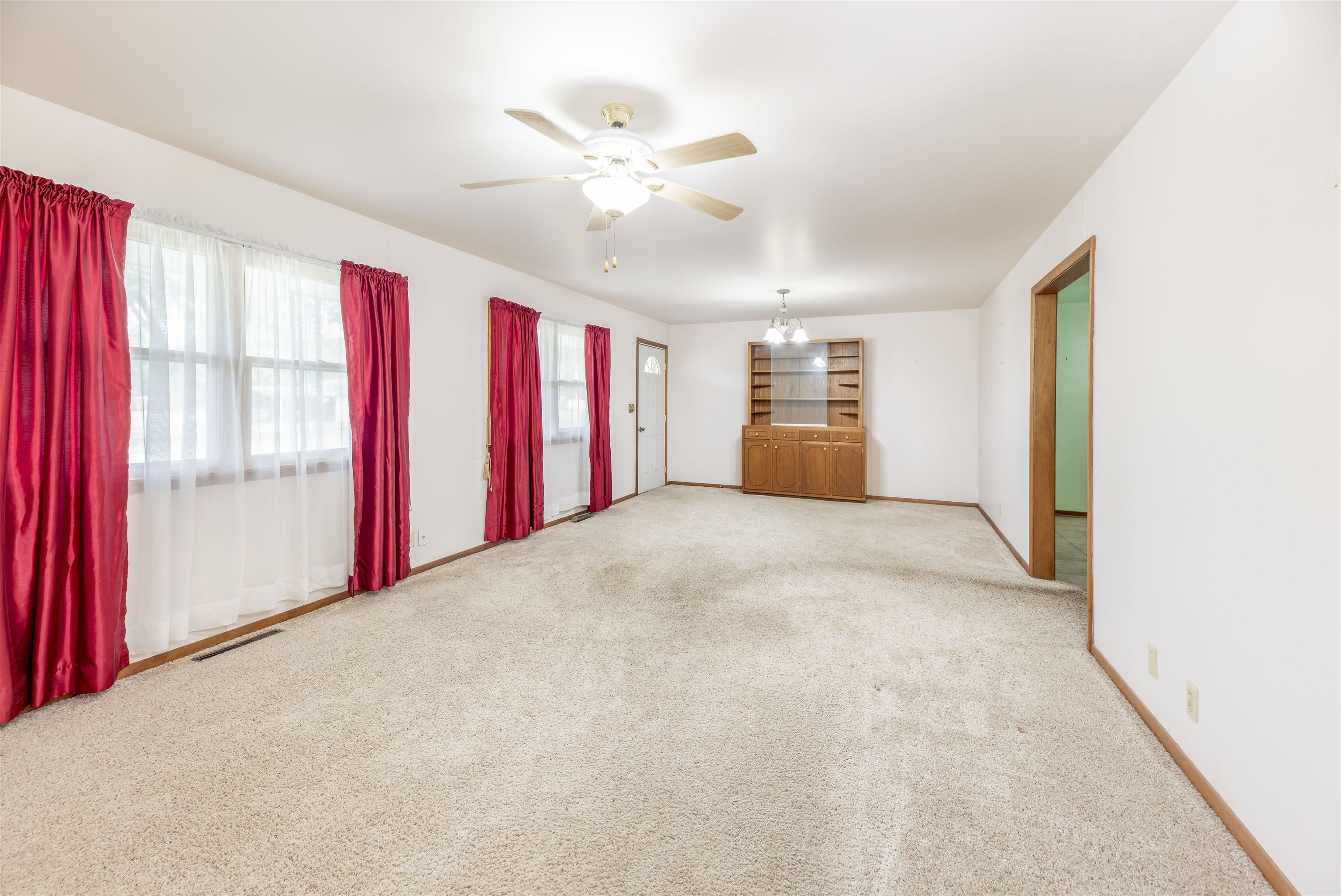 241 S Howard Property Photo 2