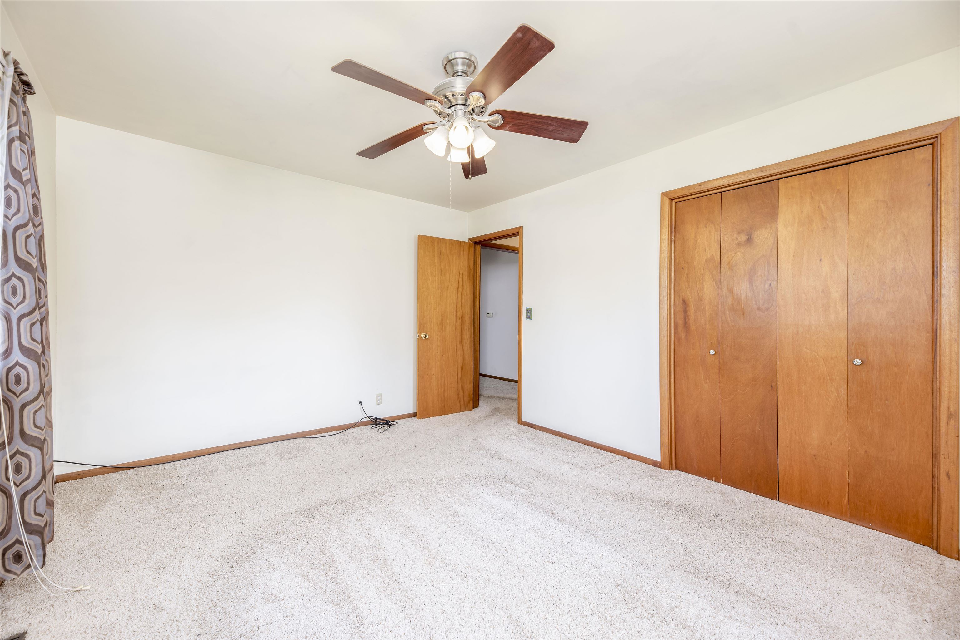 241 S Howard Property Photo 12