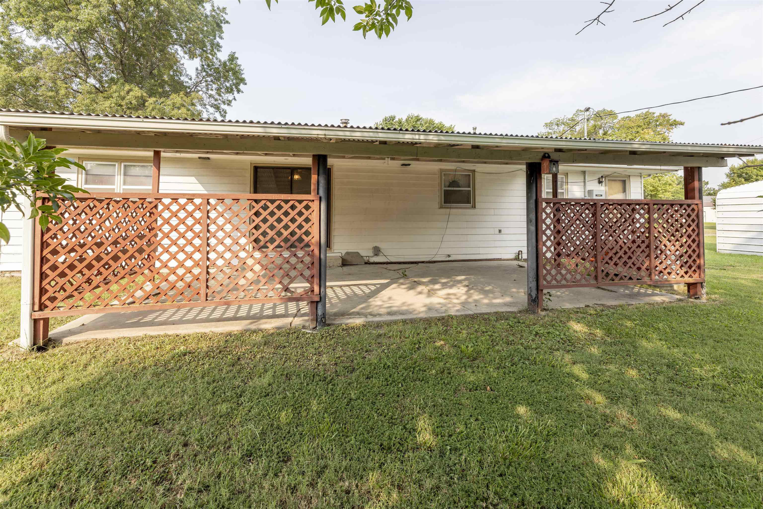 241 S Howard Property Photo 20
