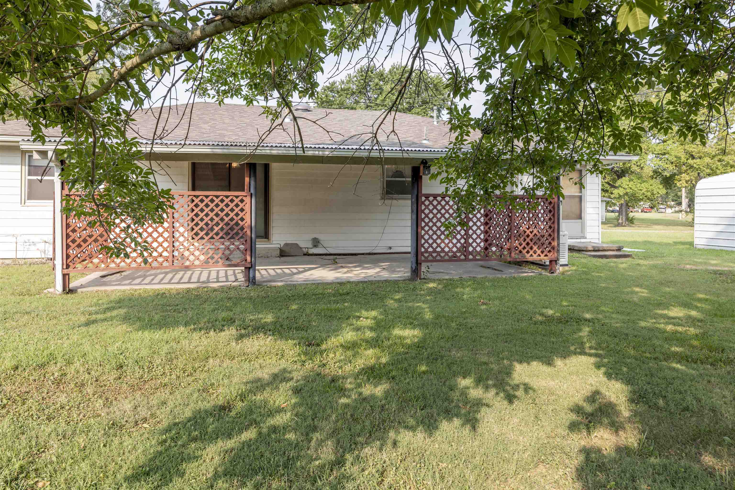 241 S Howard Property Photo 21
