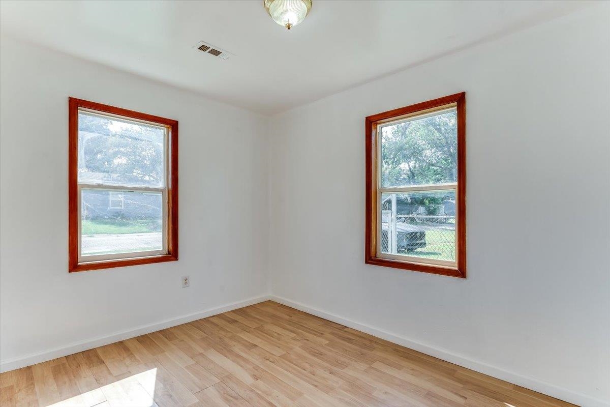4455 S Hemlock Property Photo 21