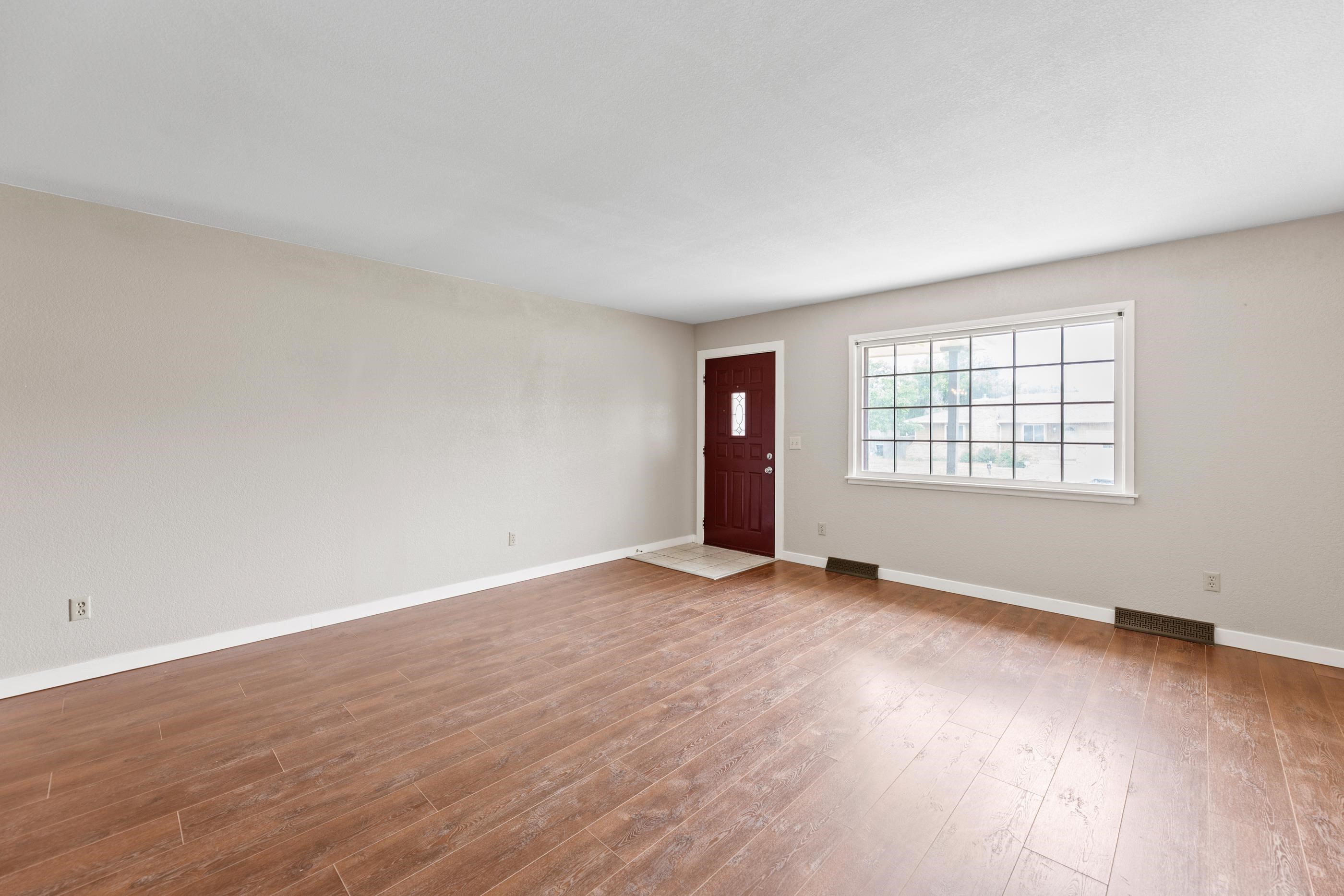 3150 S Elpyco St. Property Photo 2