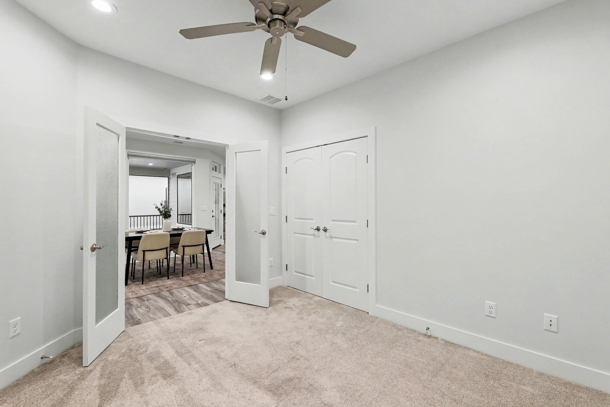 1302 S Forestview St Property Photo 17