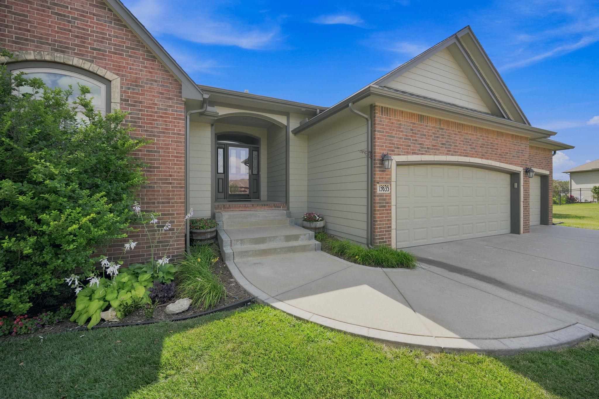 15635 E Majestic Property Photo 2