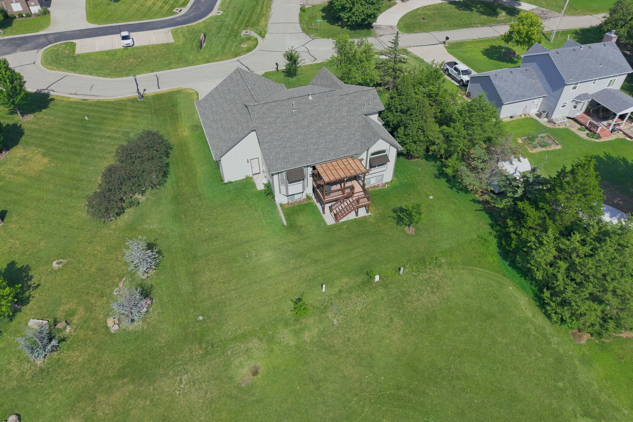 15635 E Majestic Property Photo 32