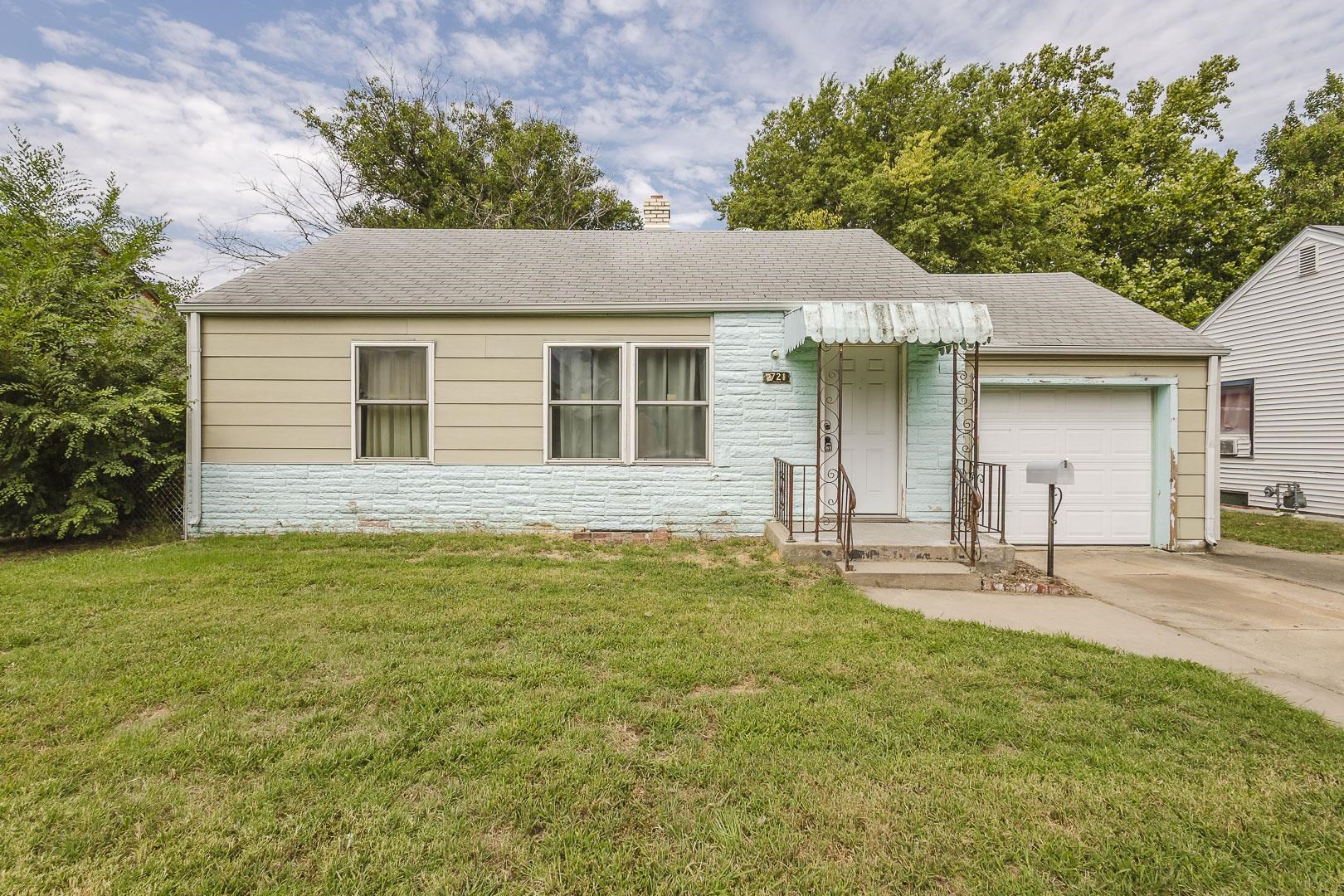 2721 S Washington Property Photo 1