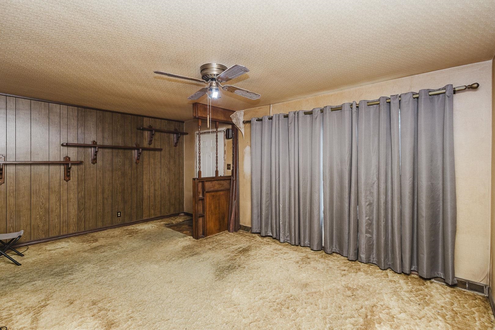 2721 S Washington Property Photo 2