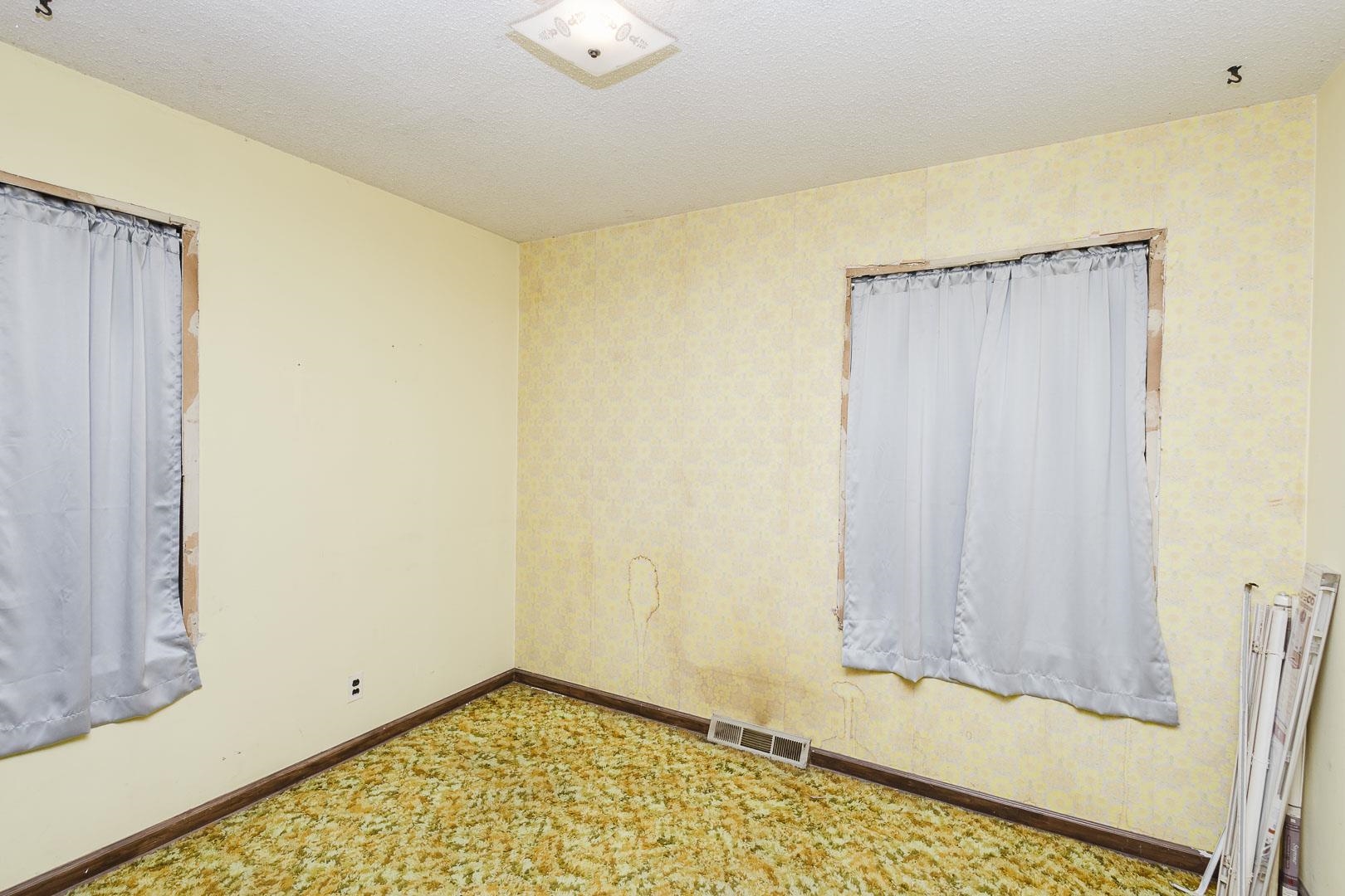 2721 S Washington Property Photo 10