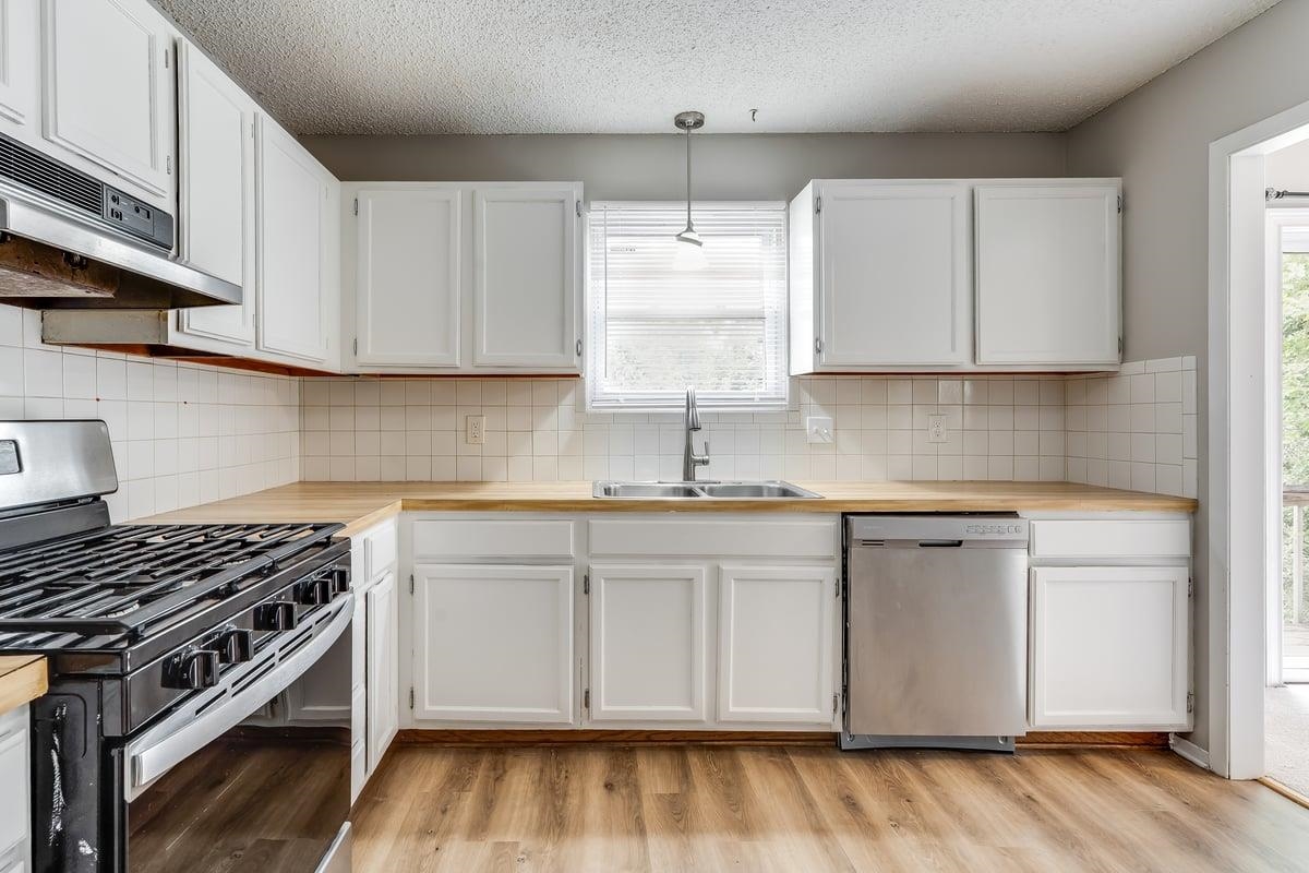 3013 W Hadden Ave Property Photo 10