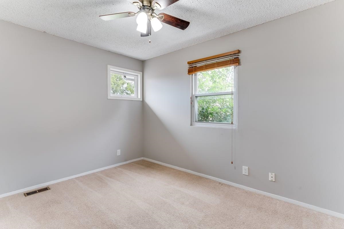 3013 W Hadden Ave Property Photo 13