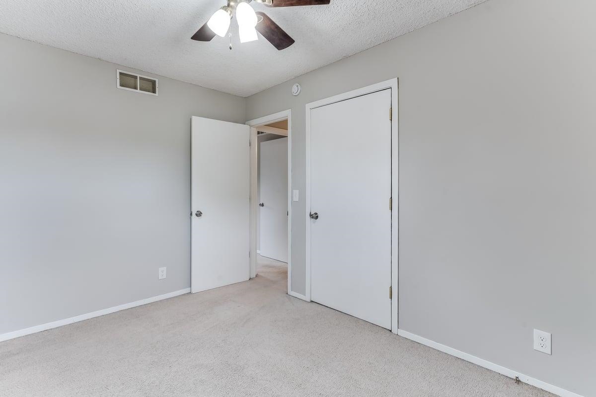 3013 W Hadden Ave Property Photo 14