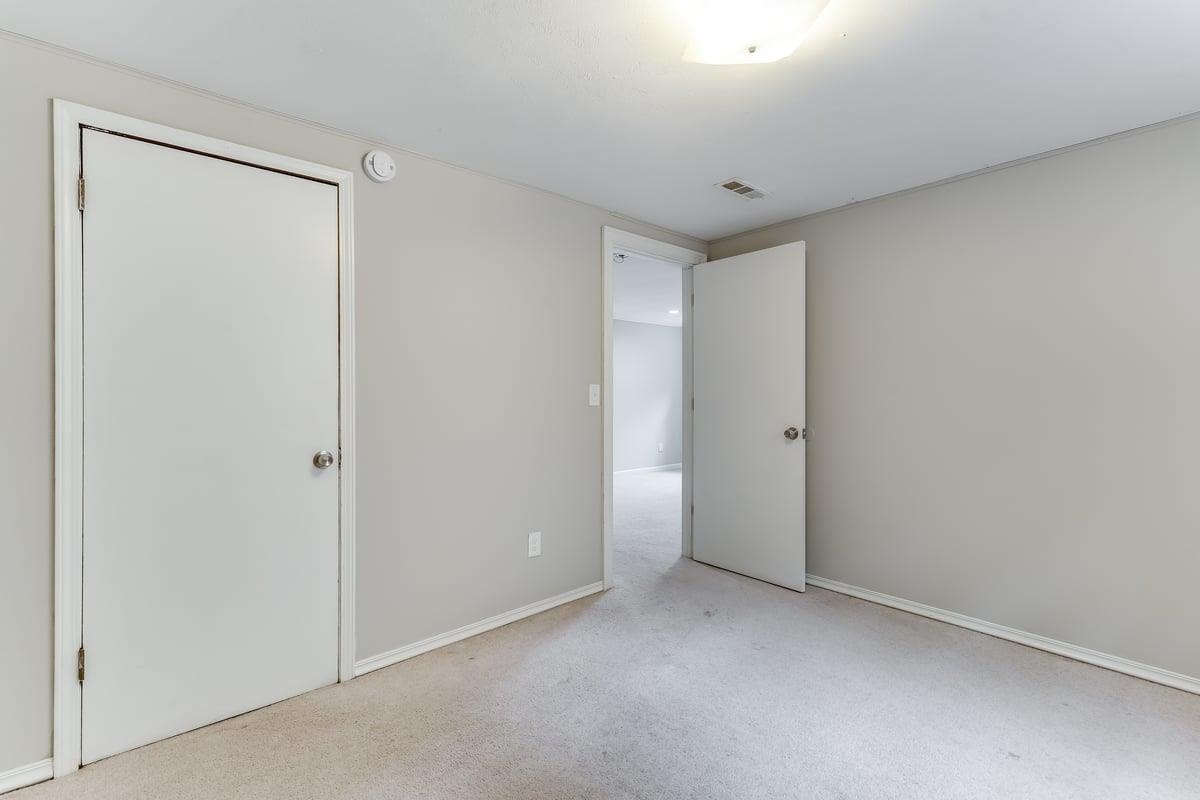 3013 W Hadden Ave Property Photo 21