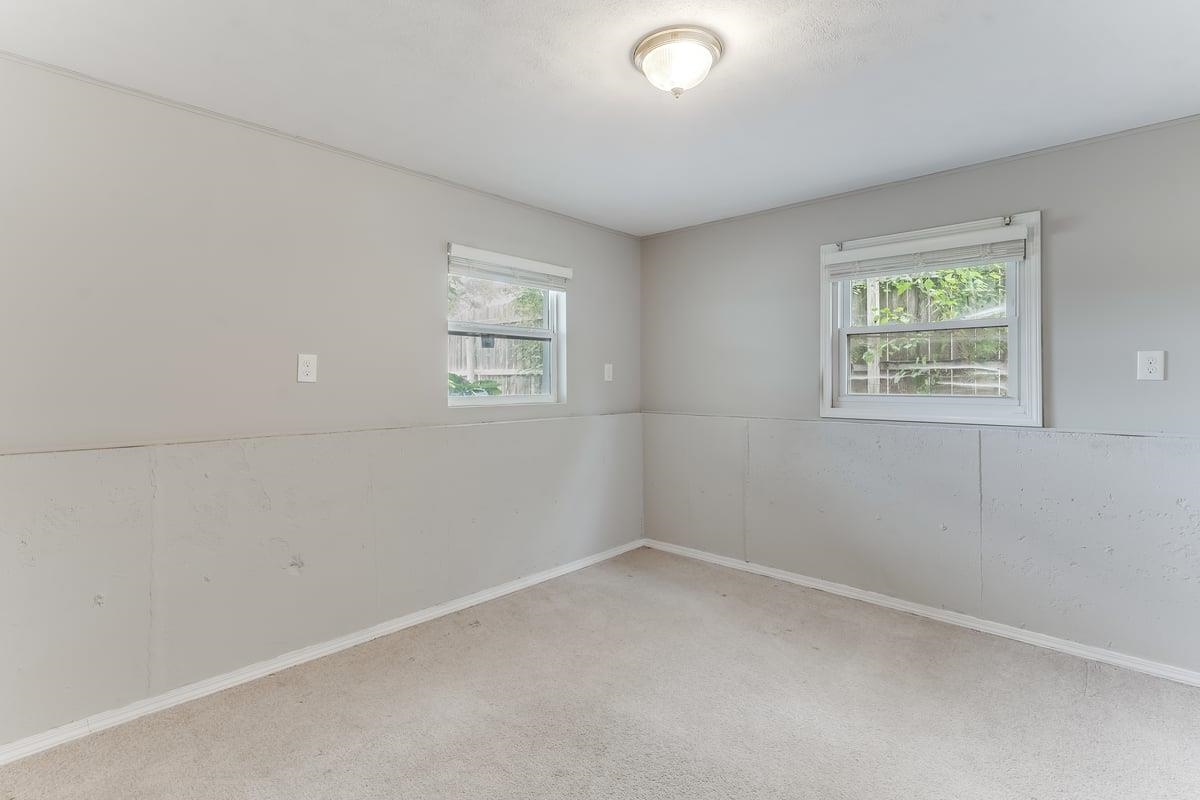 3013 W Hadden Ave Property Photo 22