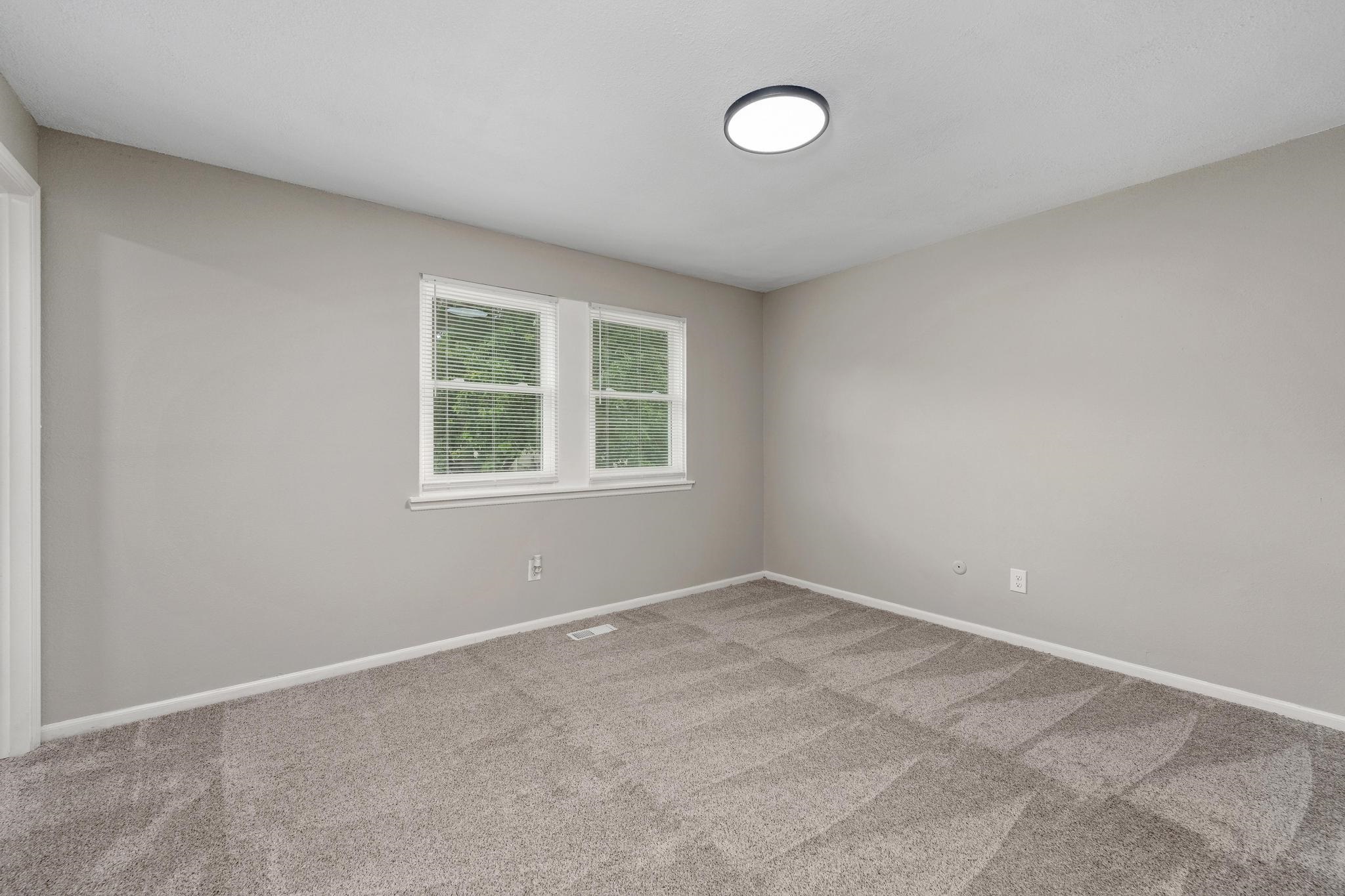 3124 N Brookfield Property Photo 18