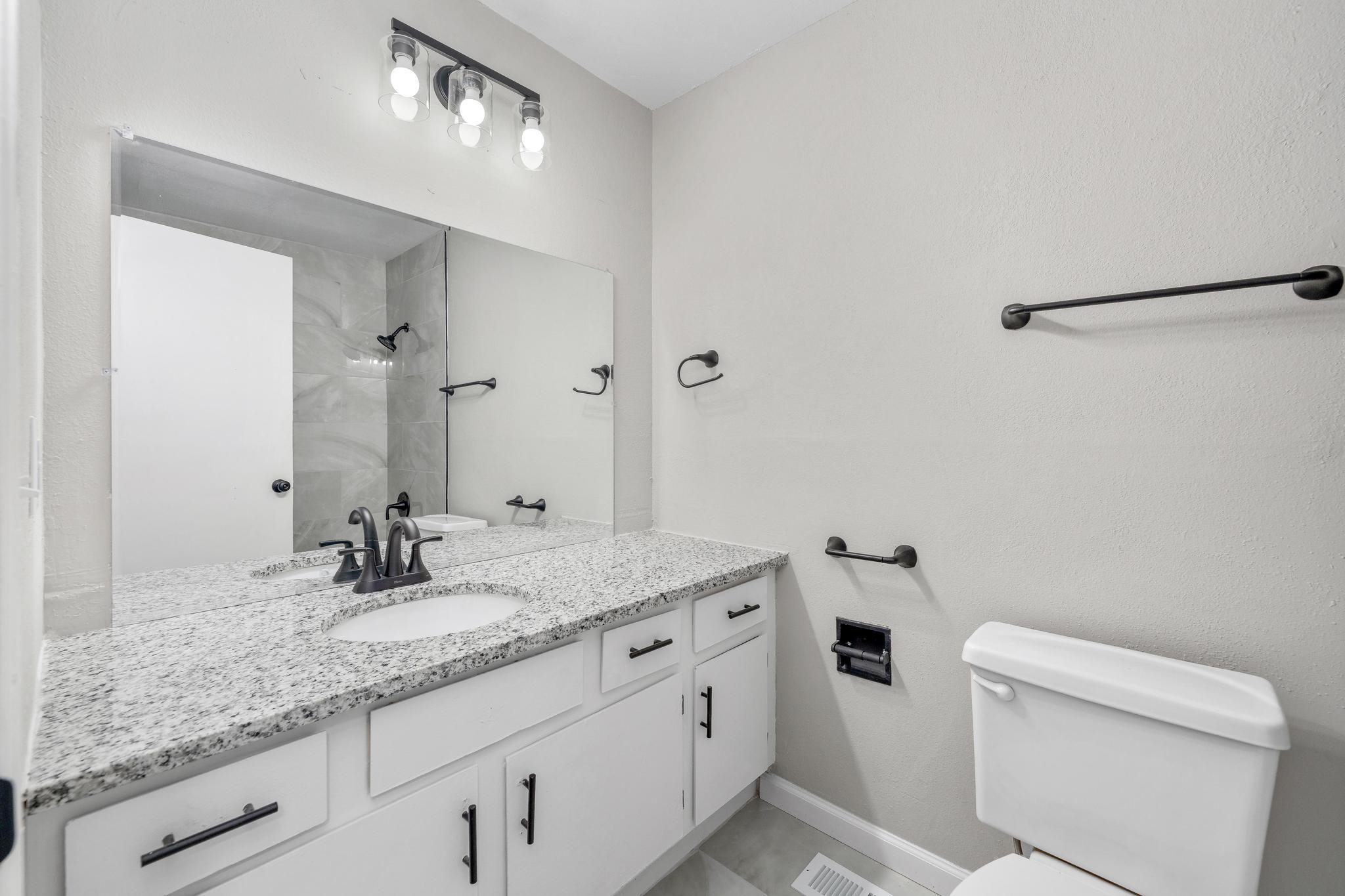 3124 N Brookfield Property Photo 20
