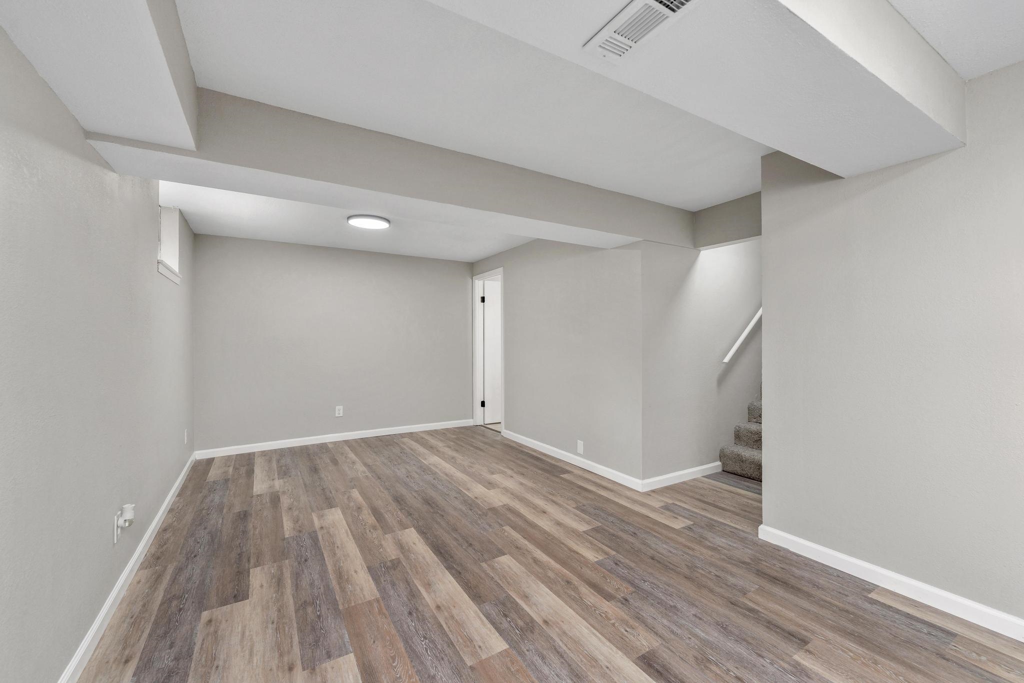 3124 N Brookfield Property Photo 25