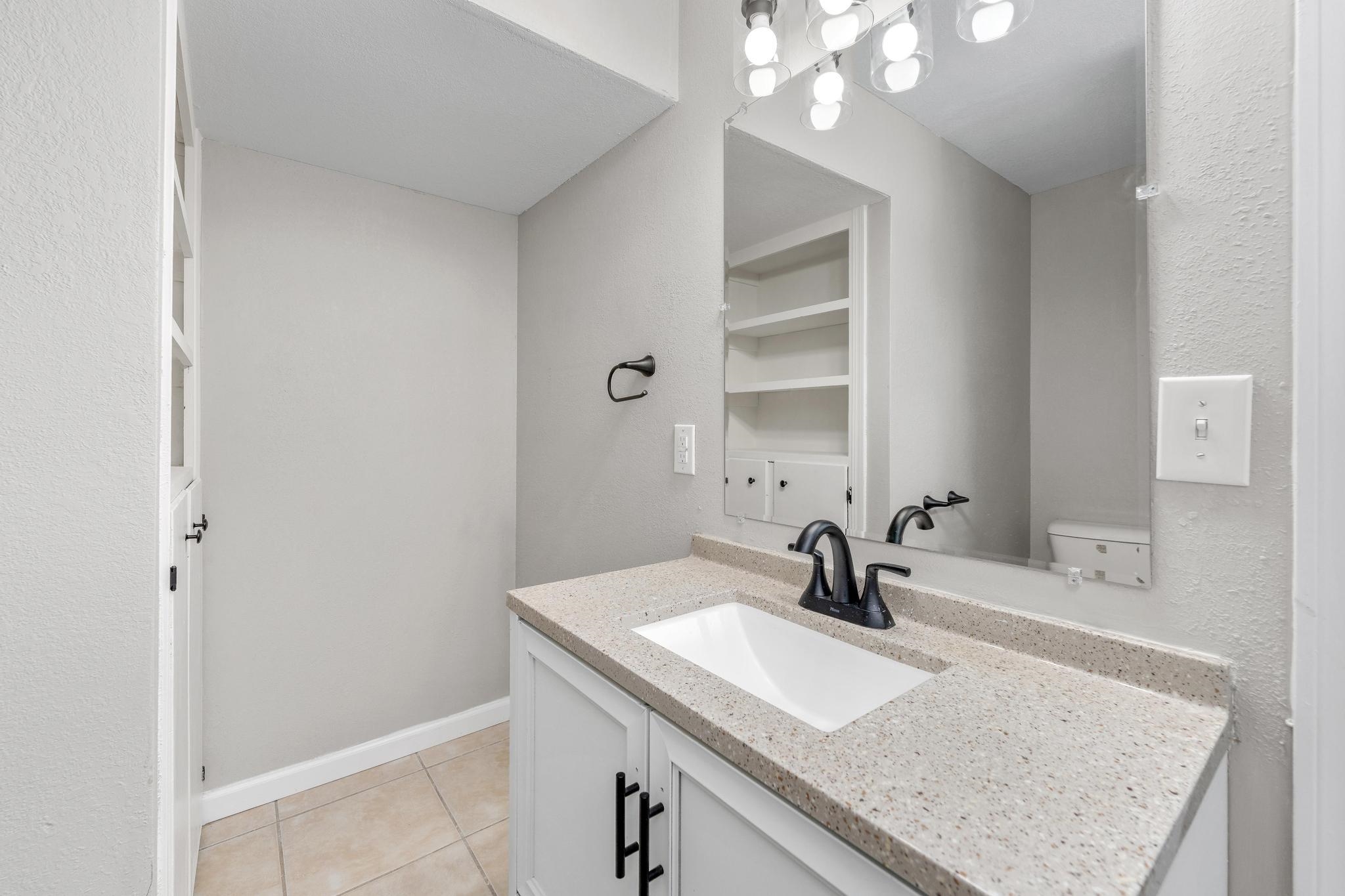 3124 N Brookfield Property Photo 28