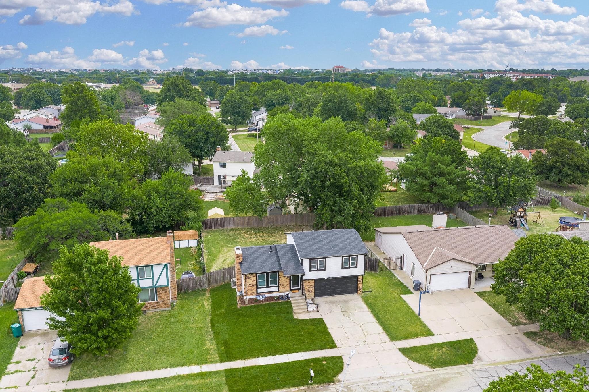 3124 N Brookfield Property Photo 34