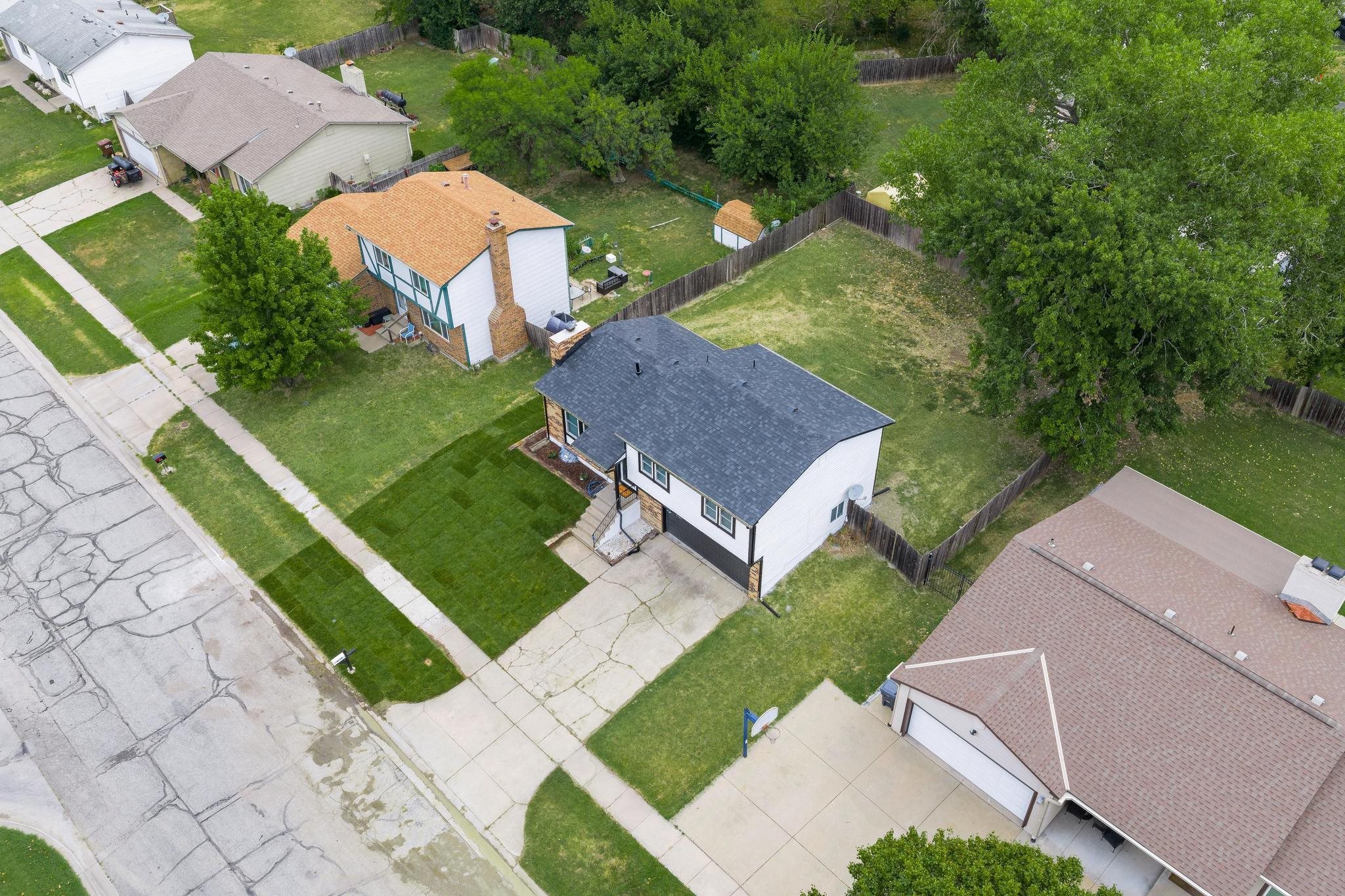 3124 N Brookfield Property Photo 35
