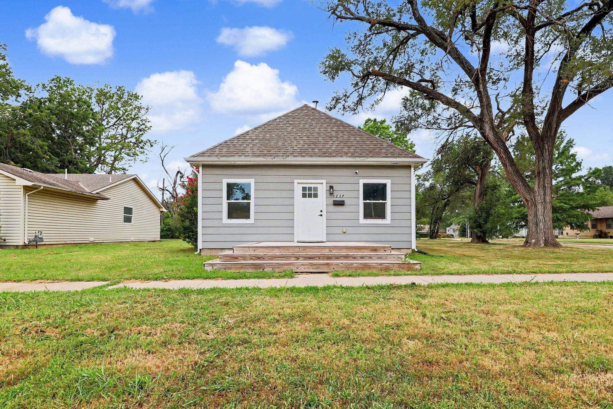 1237 N Osage Property Photo 2