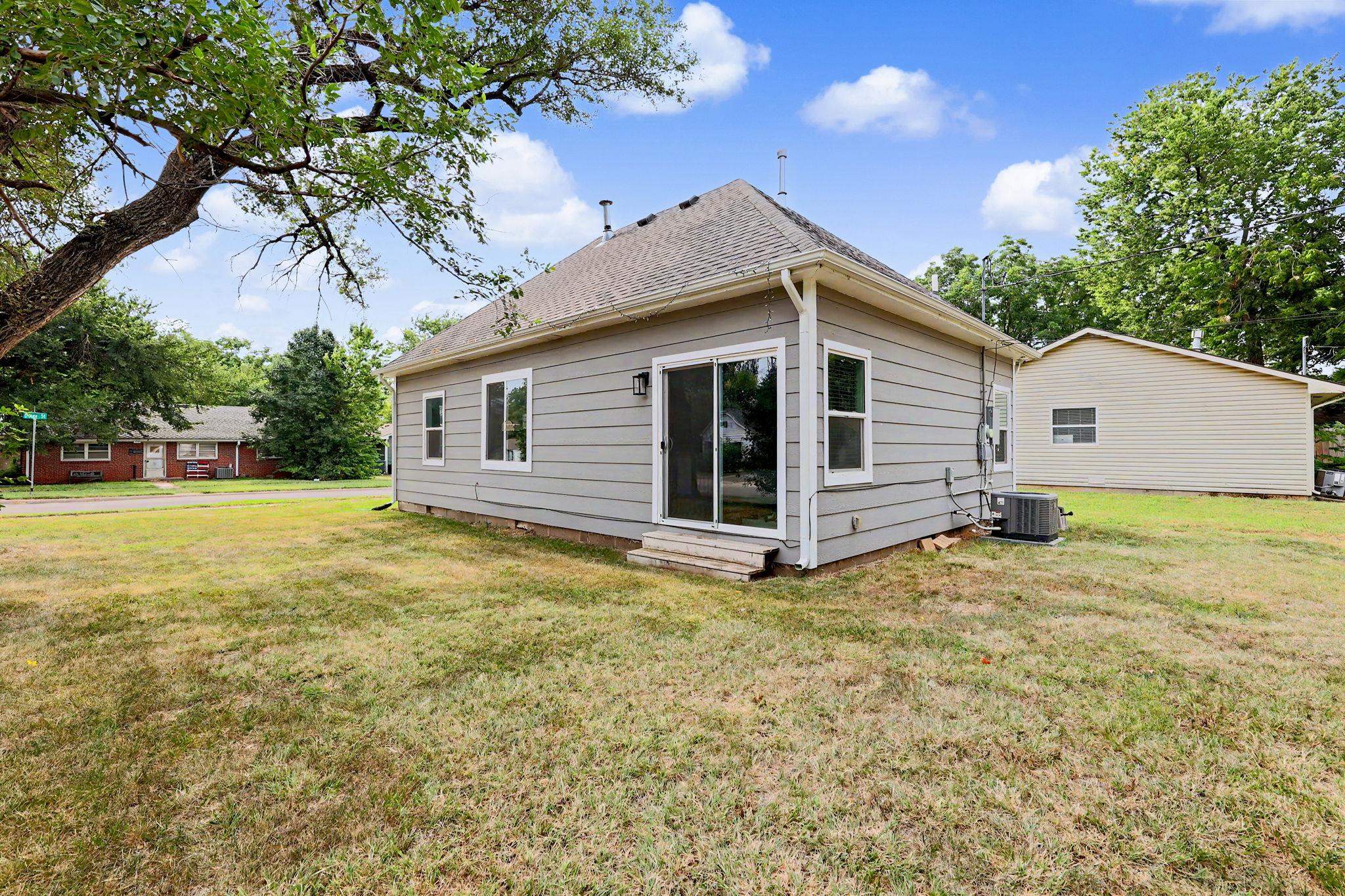 1237 N Osage Property Photo 31