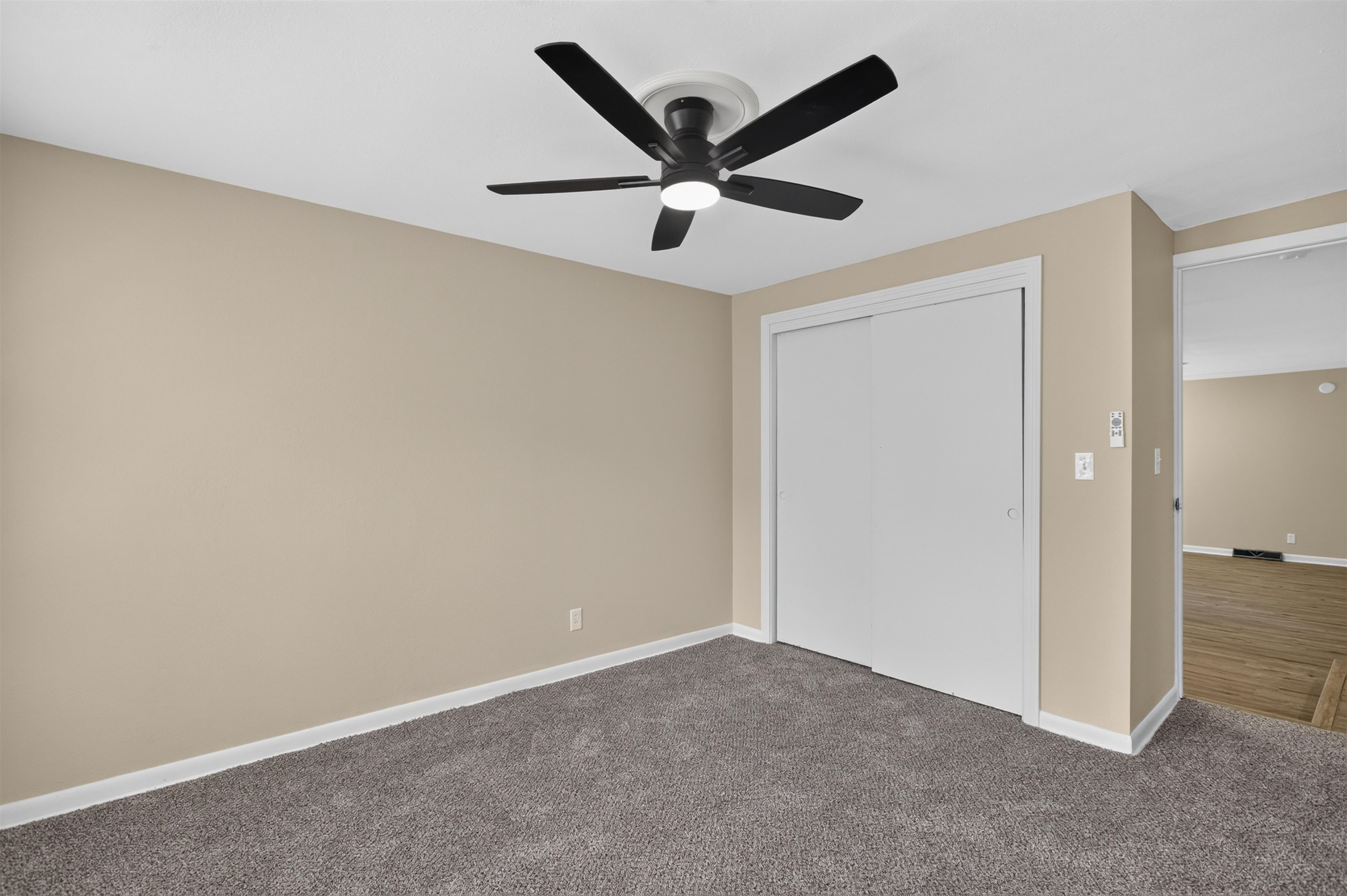 747 S Clifton Ave Property Photo 28