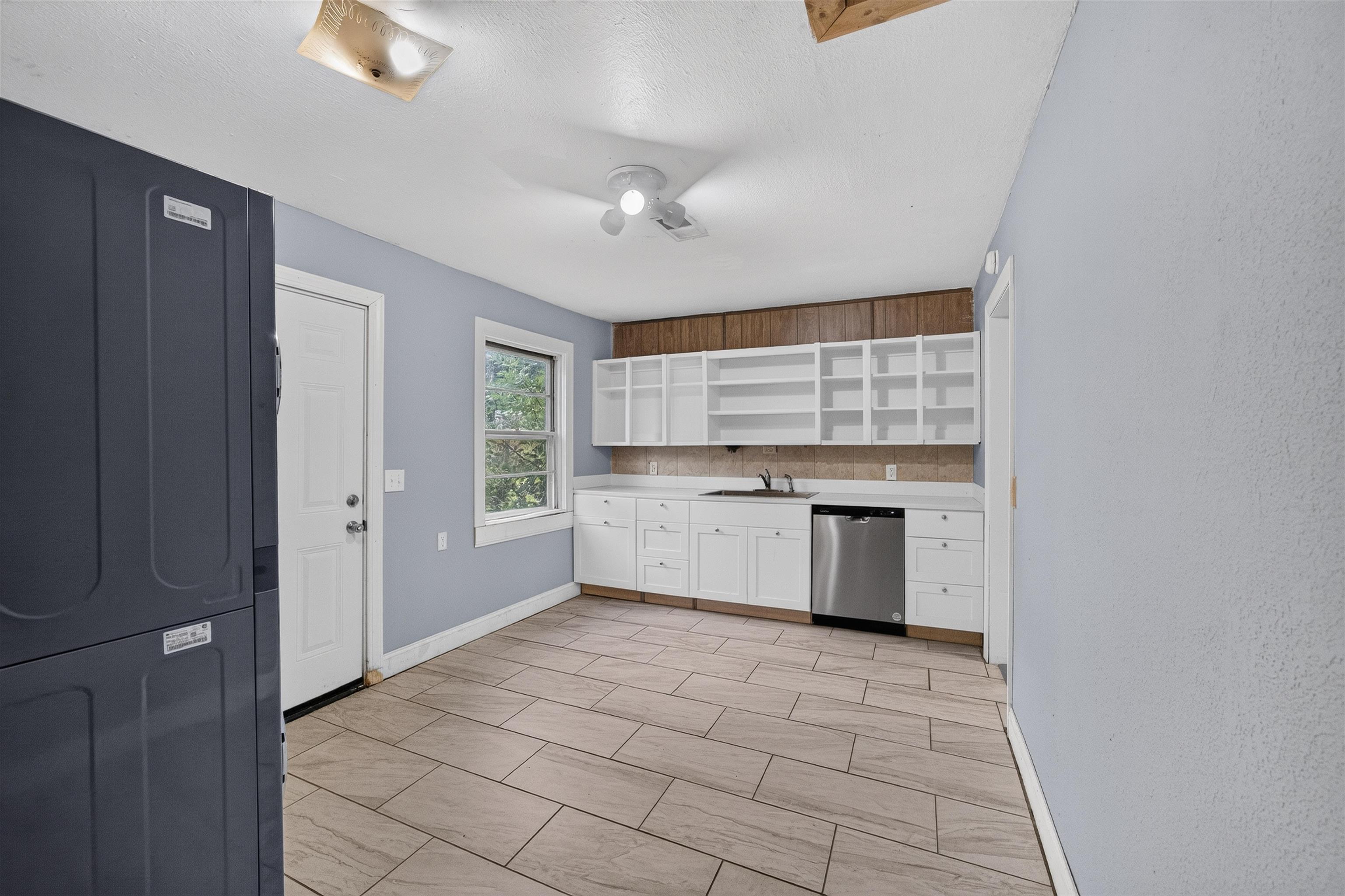 4269 S Cumberland St Property Photo 10